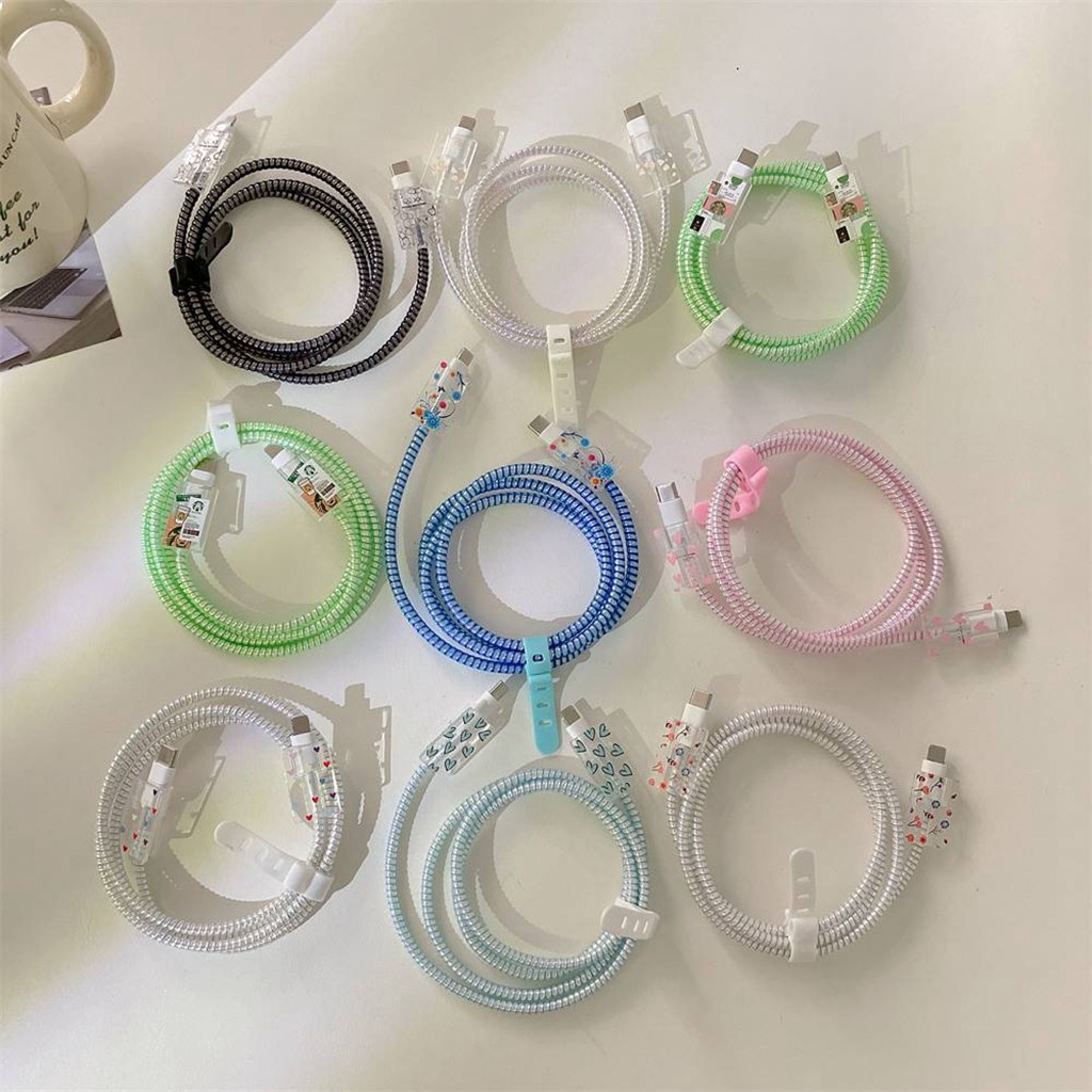 1 Bộ Vỏ Bọc Lò Xo Quấn Bảo Vệ Dây Cáp Sạc Dữ Liệu Hình Hoạt Họa Thủy Thủ Mặt Trăng / Gấu Kaws Dễ Thương Cho Android Type-C
