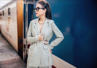 Áo blazer 2 túi dài tay CCHAT