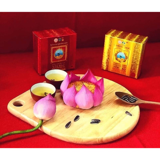 Giảm 35% Bánh Trung Thu Cao Cấp Yến Sào Khánh Hoà - Nhân Mềm - 200gram
