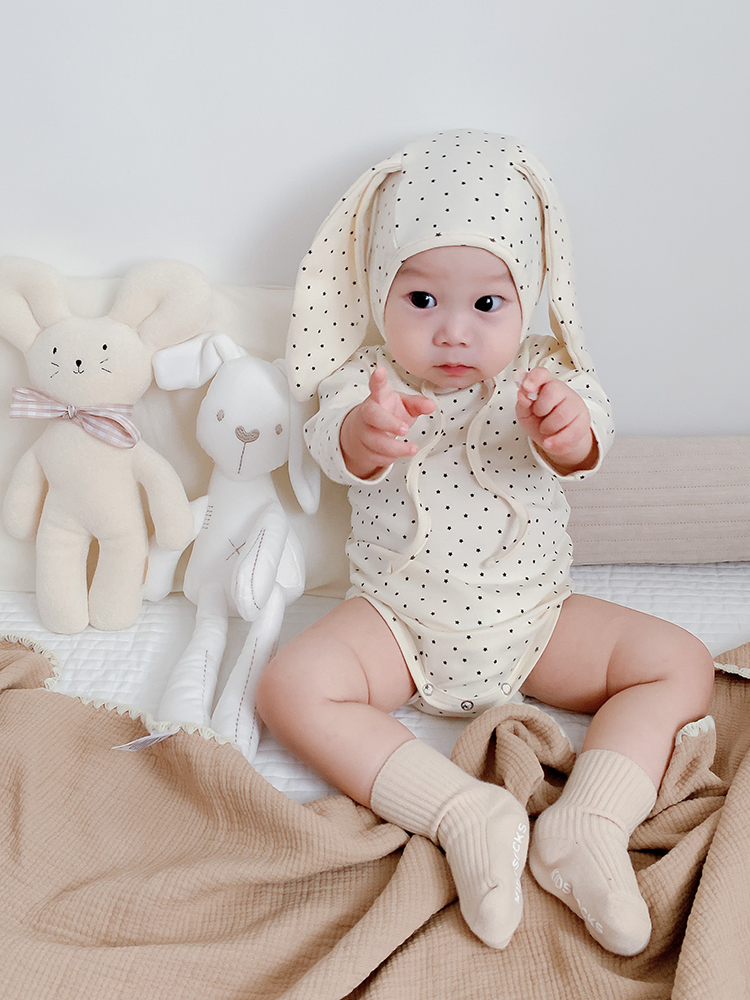 Bộ áo liền quần + mũ tai thỏ xinh xắn cho bé