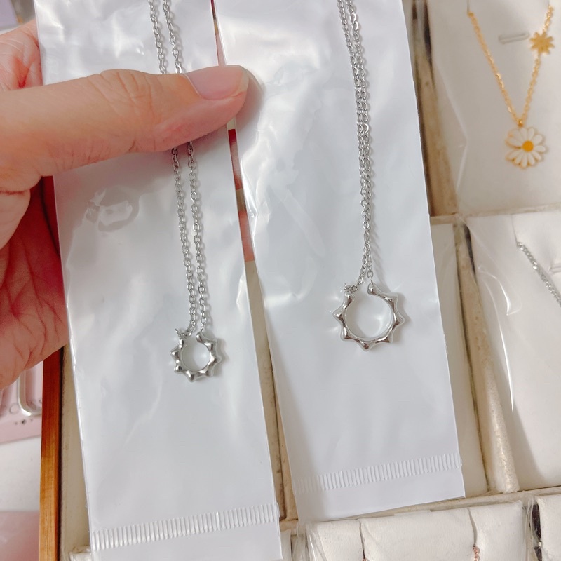 Dây chuyền nữ titan mặt trời phim Hàn Quốc Master's sun không đen không gỉ WN200507