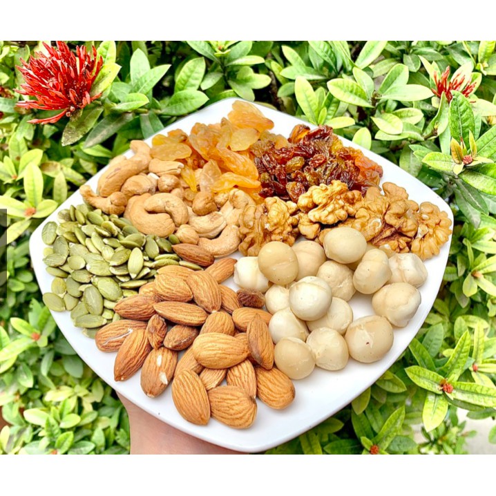 MIX 6 LOẠI HẠT VÀ TRÁI CÂY SẤY NGUYÊN VỊ -500GRAM (NGŨ CỐC HẠT BÀ BẦU,MIX NUTS,HẠNH NHÂN,ÓC CHÓ,HẠT ĐIỀU,...)