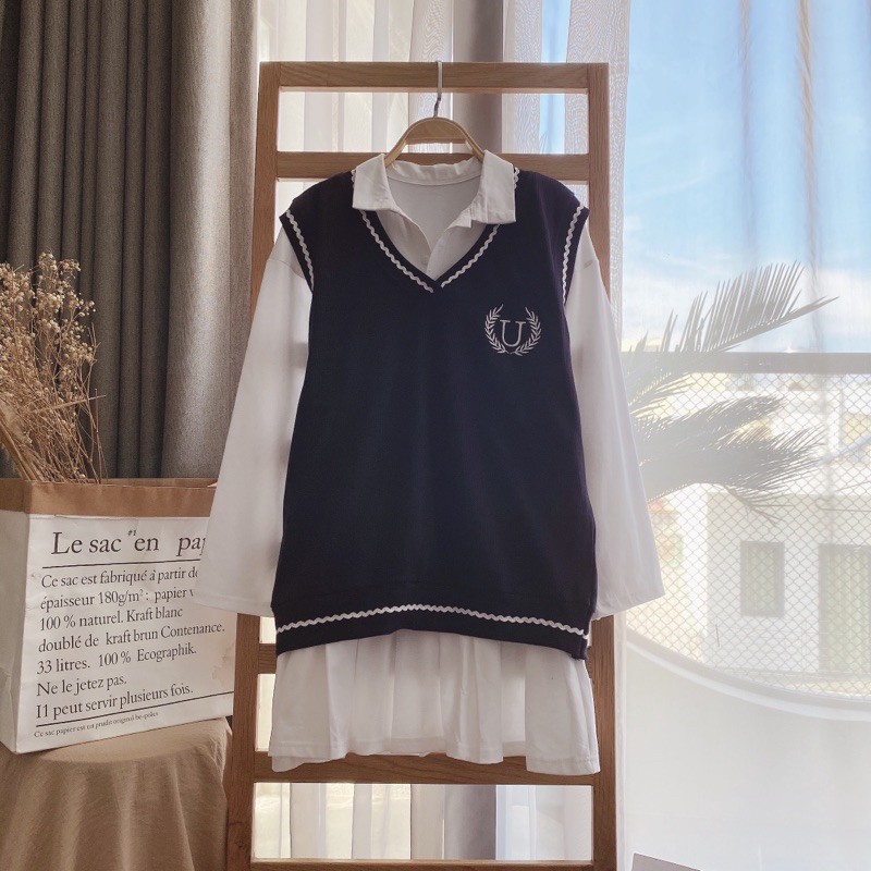 [Mã FAGREEN245 giảm 10% tối đa 30K đơn 99K] SET ĐẦM POLO TRẮNG PHỐI CHÂN PLI KÈM ÁO GHILE GÂN NAVY VIỀN | BigBuy360 - bigbuy360.vn