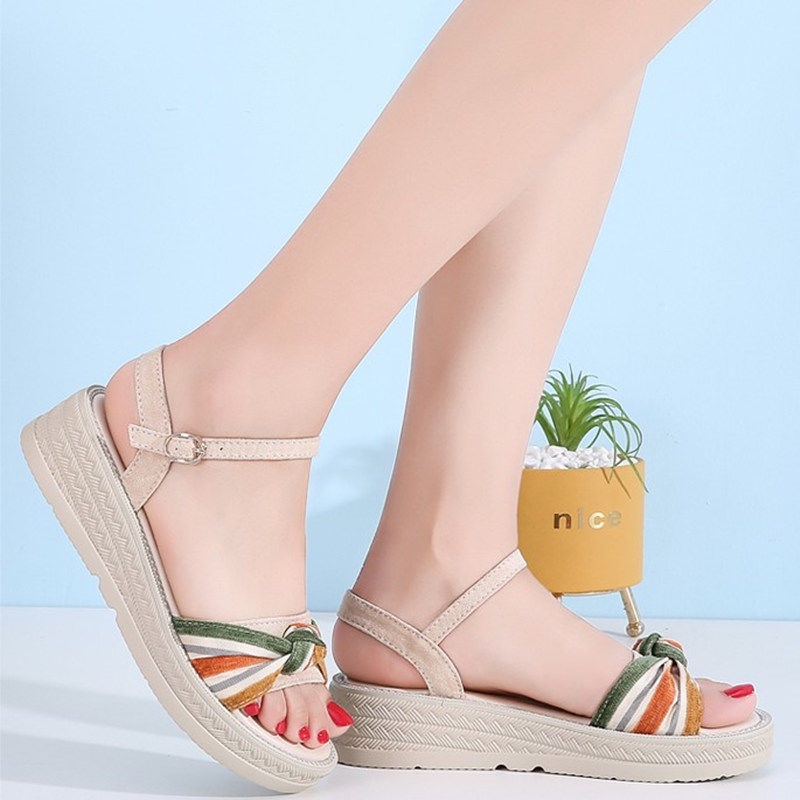 Sandal Đế Xuồng Gót Vừa Hợp Thời Trang Cho Nữ