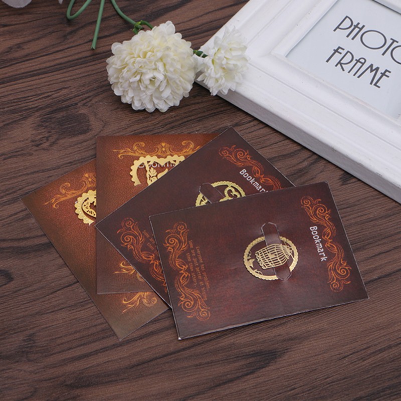 Thẻ đánh dấu trang sách bằng kim loại ấn tượng