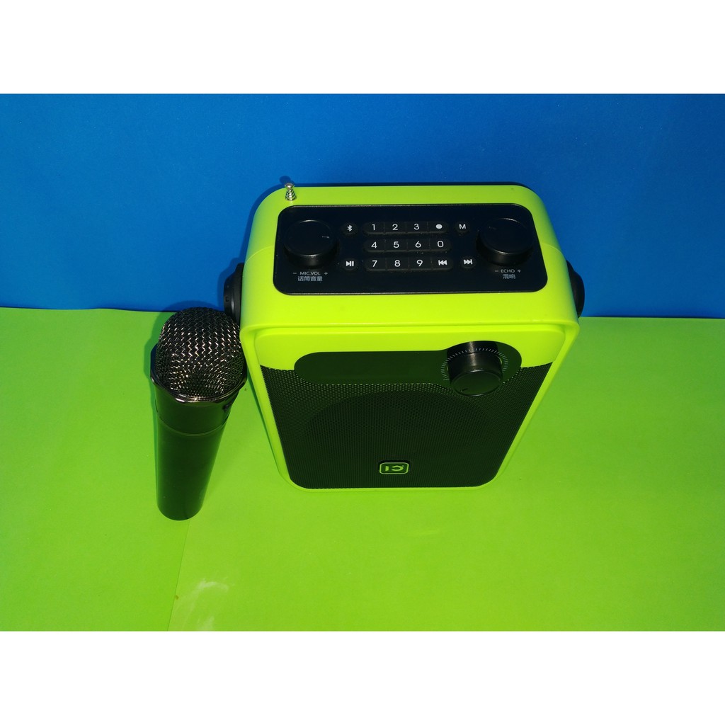 Loa Karaoke Bluetooth Mini cho ca sĩ nhí, người luyện giọng