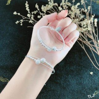 Lắc tay bạc ý