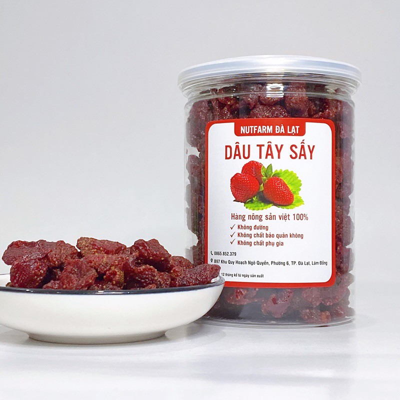 Dâu tây sấy dẻo NutiFarm 400gr, dâu tây sấy khô không đường đặc sản đà lạt