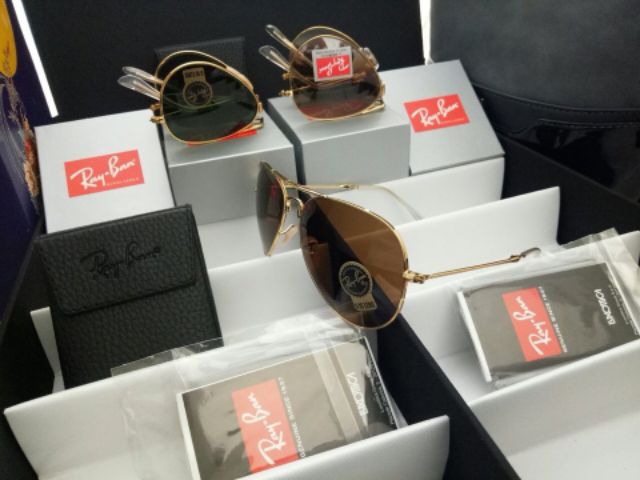 ♥️♥️♥️Rayban gập gọn bỏ túi. Full box phụ kiện.

Đủ màu đẹp mê 😍

#490k