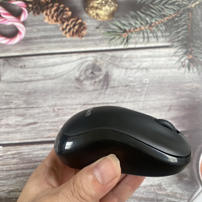 Chuột Không Dây Logitech M185 - Bảo hành 1 năm lỗi đổi mới - tặng kèm pin