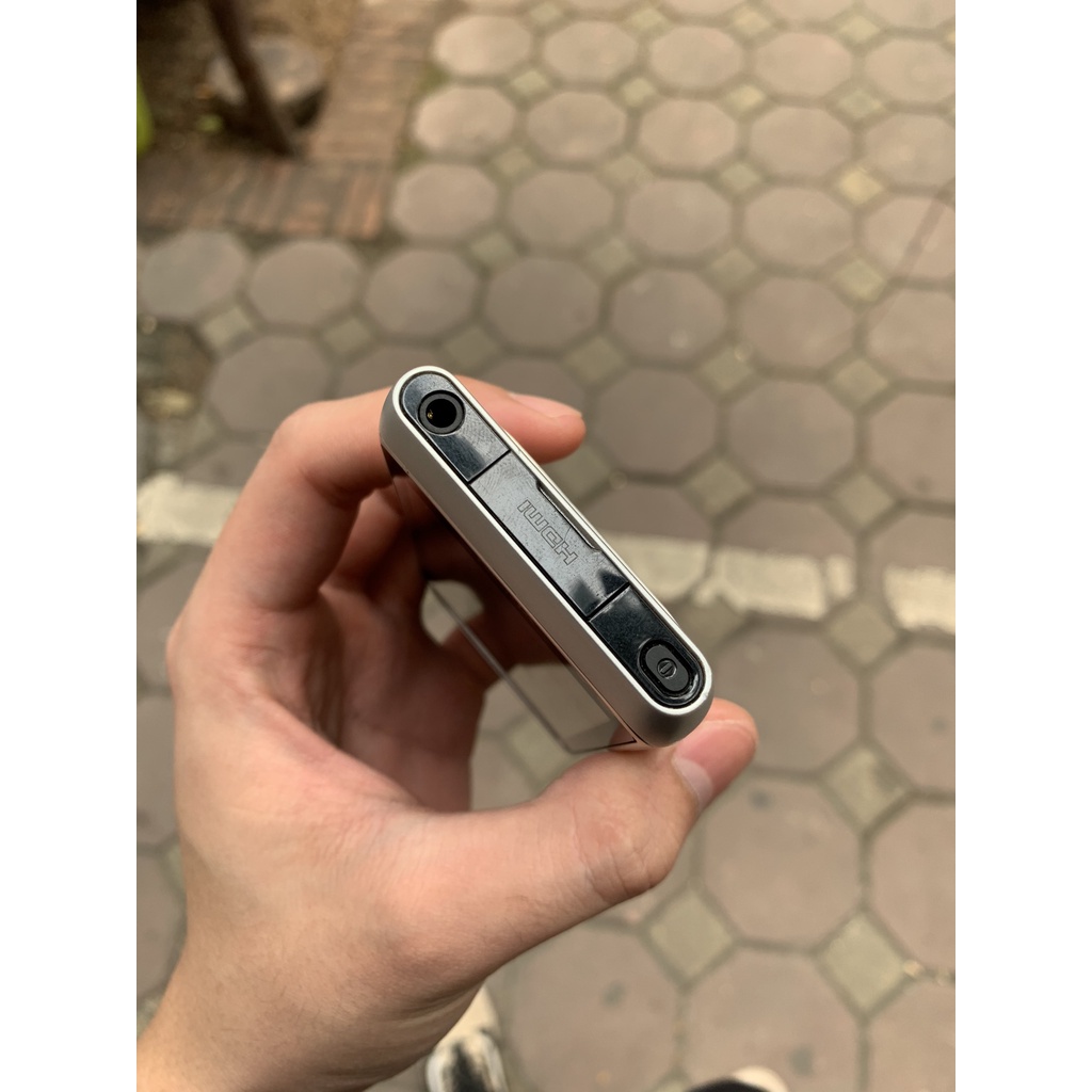 Điện thoại Nokia N8 bạc zin chính hãng 100%