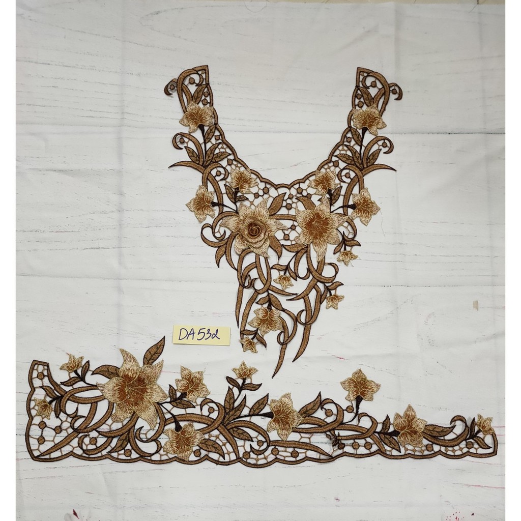 bộ ren thêu cổ và lai mã DA532