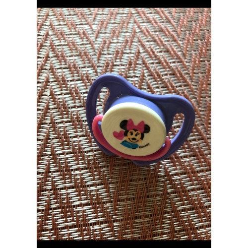 Ty ngậm Minnie size M