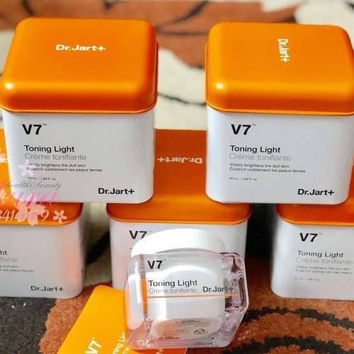 Kem Dưỡng Trắng Da Dr.Jart+ V7 Toning Light 50ml