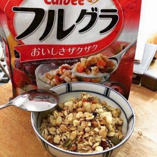 Ngũ cốc calbee của nhật bản gói 800g