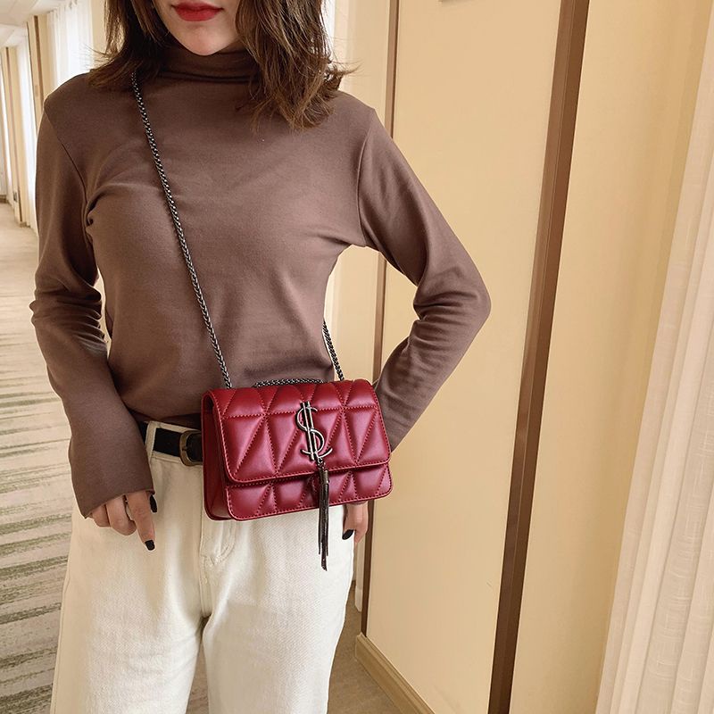 Túi đeo vai thiết kế dập hình thoi phối dây xích phong cách trẻ trung thời trang Hàn Quốc cho nữ