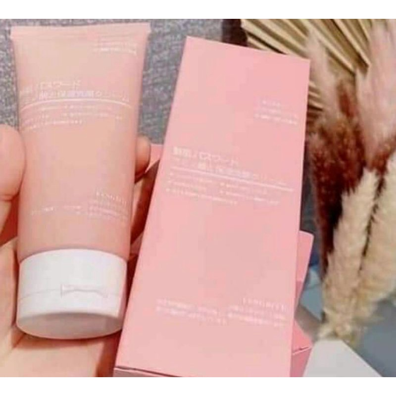 Sữa Rửa Mặt Nhau Thai Cừu Nhật Bản 130g