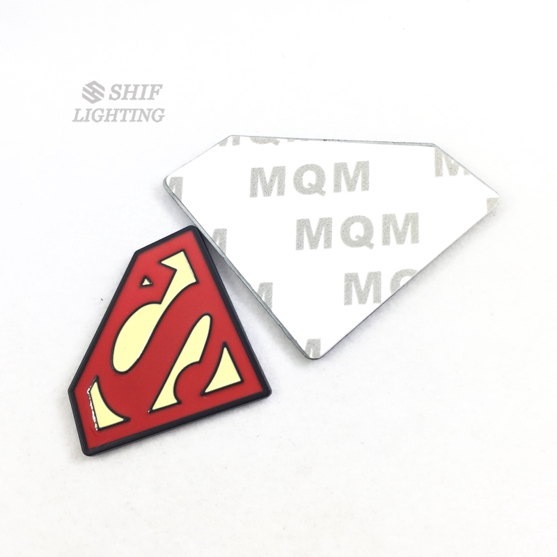 Logo 3D hình SUPERMAN trang trí xe bằng kim loại