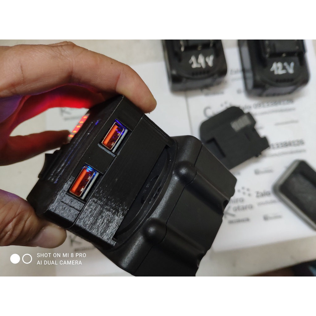 Bộ sạc dự phòng dùng pin Makita LXT 14V 18V sạc nhanh QC 3.0