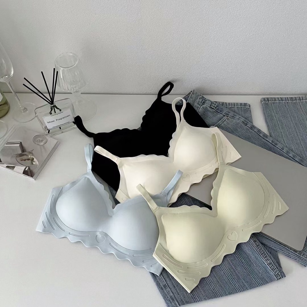 Áo Ngực Không Đường May Không Gọng Thép Chống Chảy Xệ Có Thể Điều Chỉnh