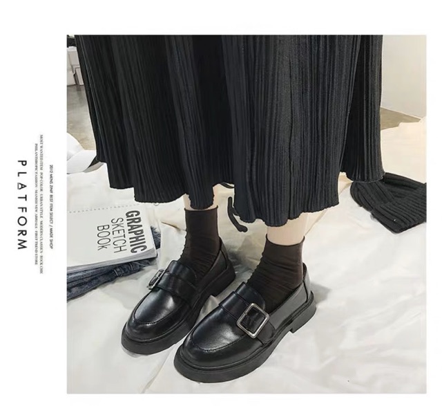 (có sẵn) Giày Ulzzang da mềm đế bằng khoá vuông, mã: U105 | BigBuy360 - bigbuy360.vn