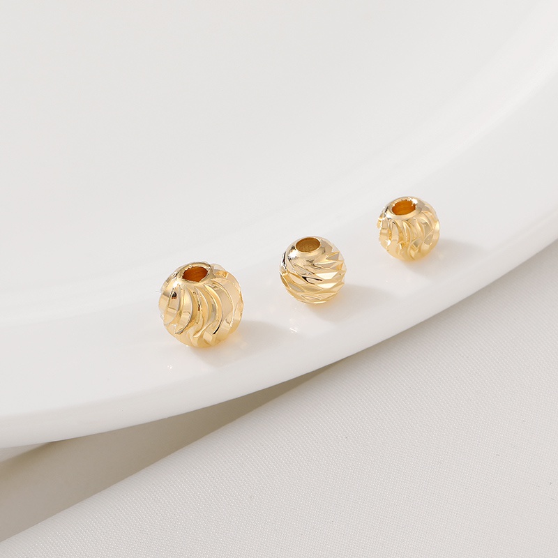 Bộ Hạt Xỏ Vòng Tay / Dây Chuyền Bằng Đồng Mạ Vàng 14K In Hoạ Tiết One Piece diy