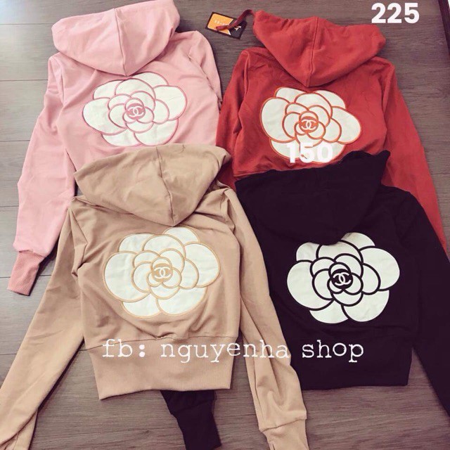 Áo khoác nữ da cá lửng croptop thêu bông hoa sau lưng | BigBuy360 - bigbuy360.vn