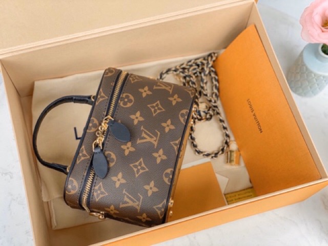 Túi xách nữ đeo chéo cốp mini hoạ tiết hoa nâu hàng fullbox có hộp