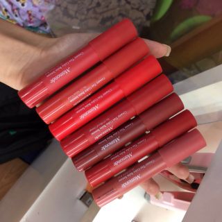 Son bút chì mamonde