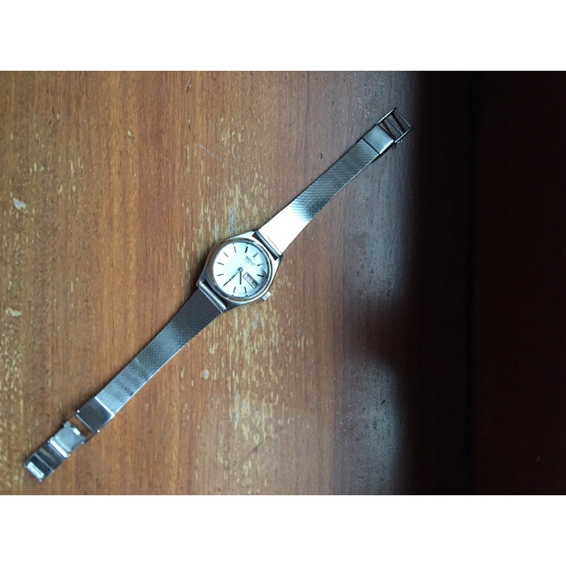 Đồng hồ si máy nhật nữ Seiko dây lụa siêu đẹp
