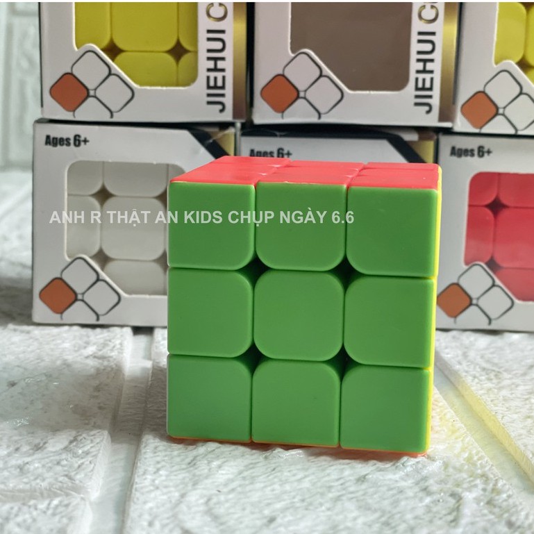 Rubik Tam Giác Rubik Kim Tự Tháp Xoay Trơn Tru, Bền Đẹp. Có hộp