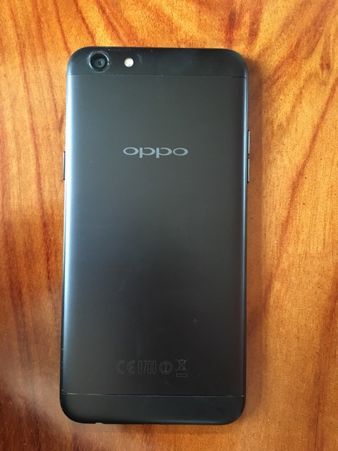 Điện thoại Oppo F3, màu đen, chính hãng còn bảo hành.