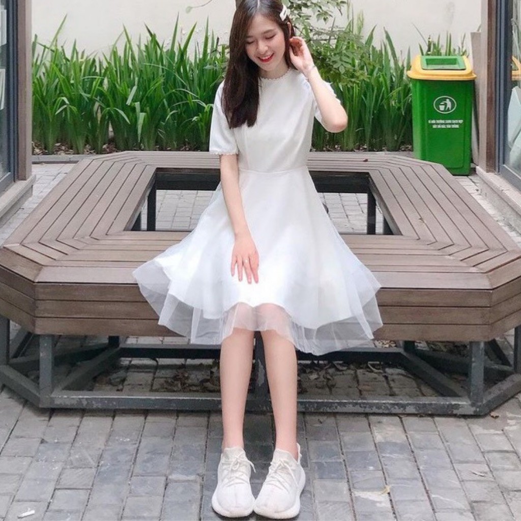 Đầm trắng xoè ren công chúa tay lỡ / Váy nữ kỷ yếu voan xoè viền ren