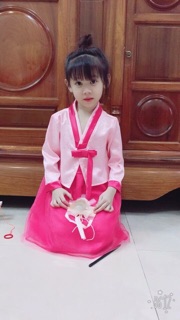 Hanbok bé gái 