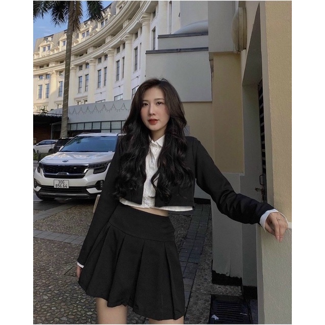 Set 3 món : Khoác crop vest tay dài+crop sơ mi trắng+chân váy xếp ly