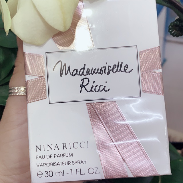 NƯỚC HOA NỮ MADEMOISELLE RICCI CỦA HÃNG NINA RICCI 30 ml