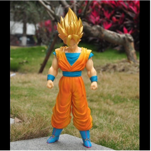 Mô hình Goku siêu saiyan to cao khổng lồ cao khoang 40 cm - dragon ball