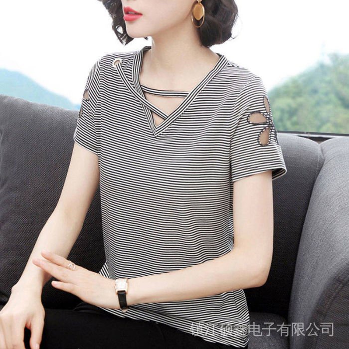 Áo Thun Tay Ngắn Plus Size Thêu Họa Tiết Kẻ Sọc Phong Cách Hàn Quốc Thời Trang Cho Nữ