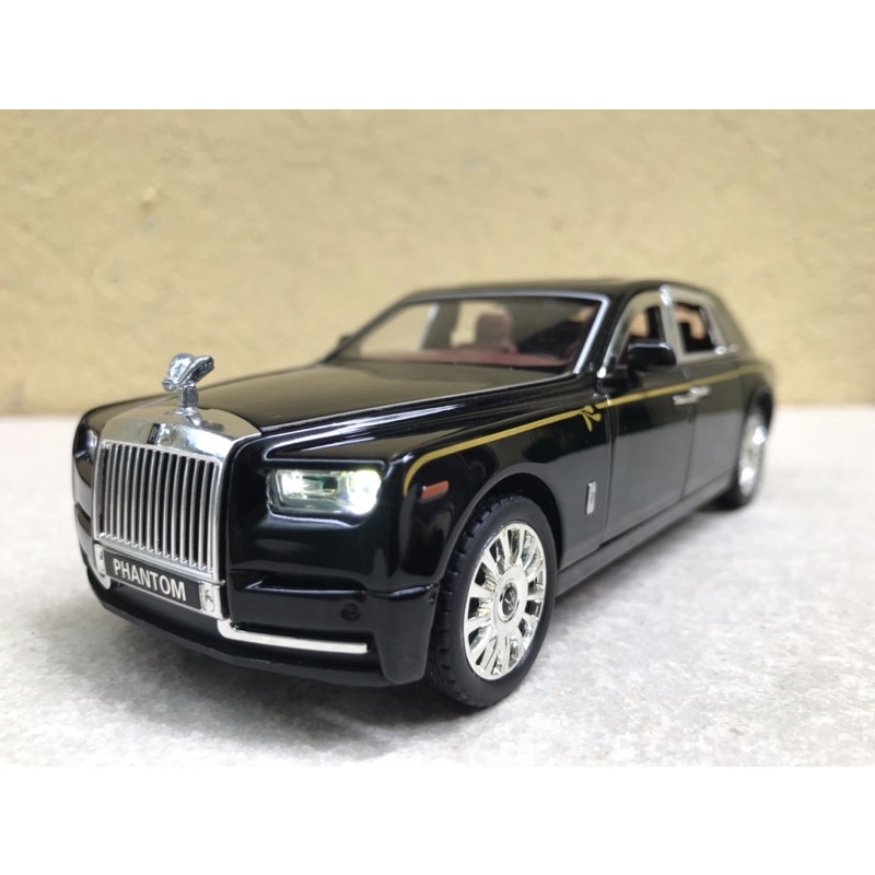 Mô hình xe Ô tô Rolls-Royce Phantom VIII - 1:32