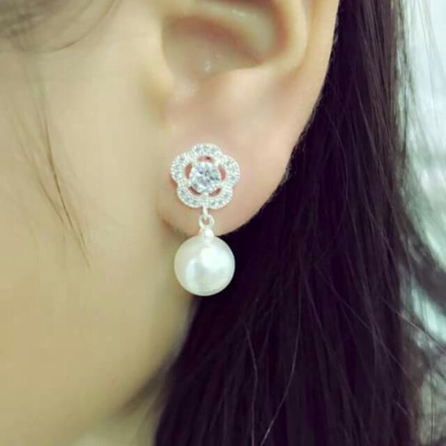 Bông tai bạc bông hoa