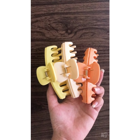 Cặp tóc nữ thời trang - Cặp tóc càng cua 18 răng ( shop giao màu ngẫu nhiên )