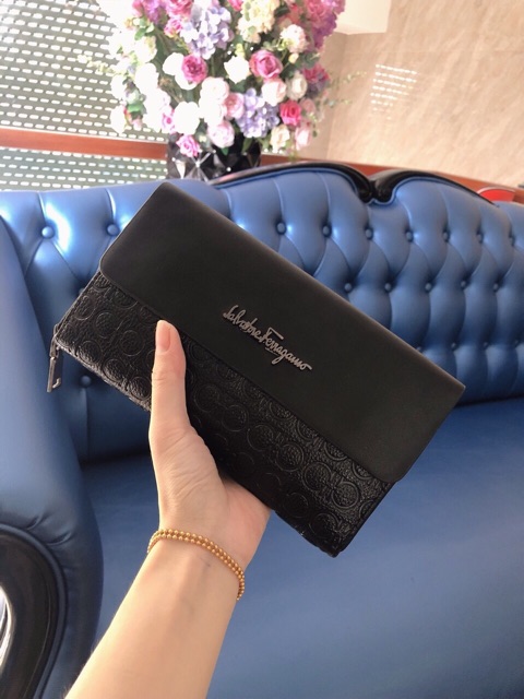 Ví cầm tay thời trang bản to