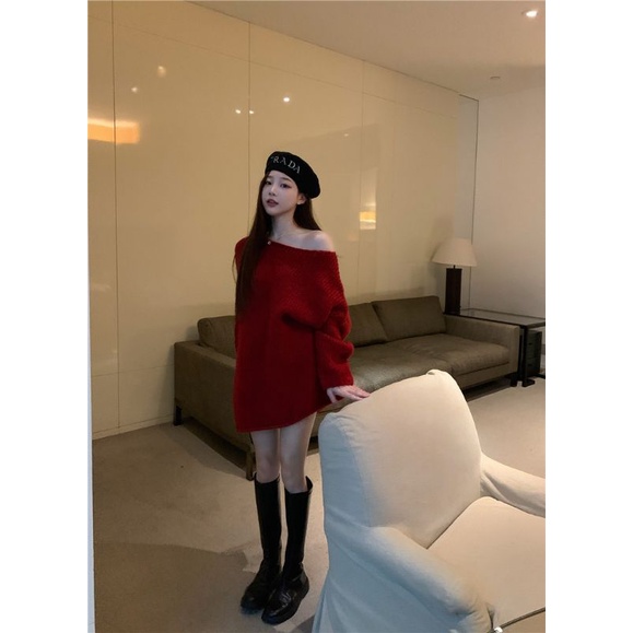 Áo len trễ vai lệch vai dài tay oversize form rộng dài trùm mông