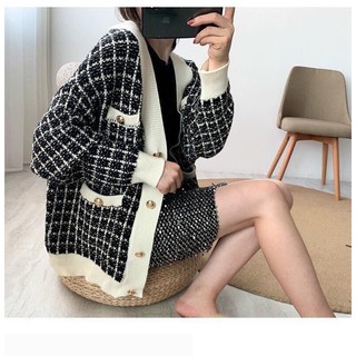 ÁO KHOÁC DẠ LEN KẺ CARO NÚT VÀNG