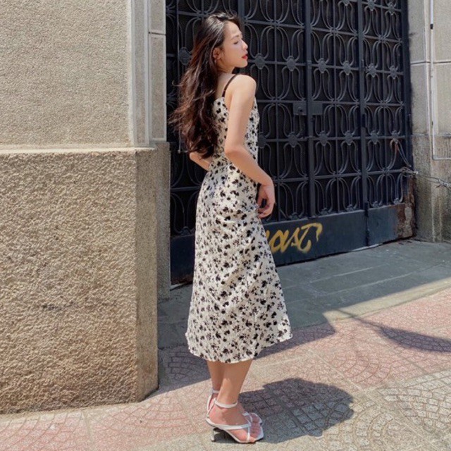 [Mã SKAMA06 giảm 8% tối đa 50K đơn 250K] Floral Sling Dress (Đầm dây hoa) | BigBuy360 - bigbuy360.vn