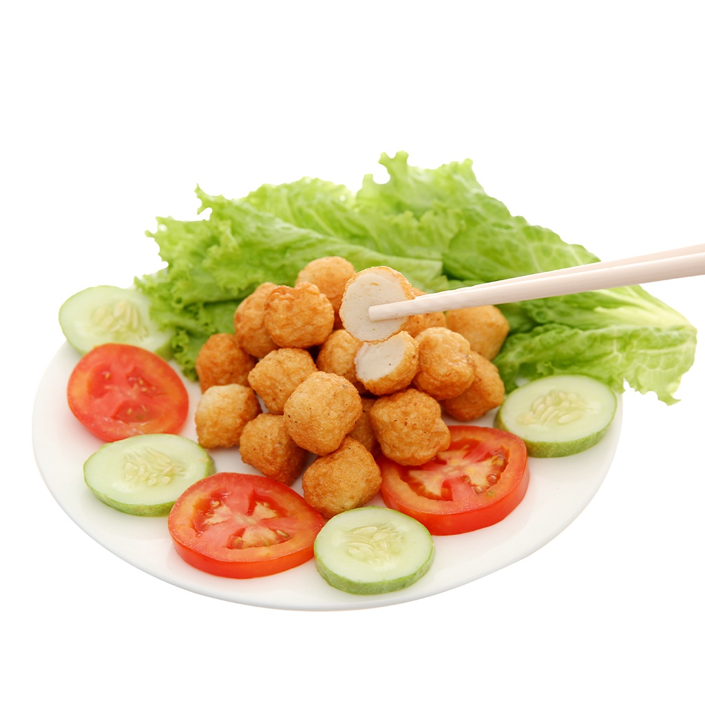 Cá viên cao cấp CP 500g, làm từ cá basa tươi, giòn dai, ngon hơn khi dùng chung bún thái, lẩu thơm ngon đậm vị Ly House