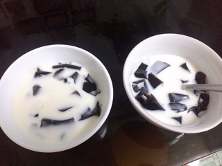 Bột sương sáo làm thạch đen