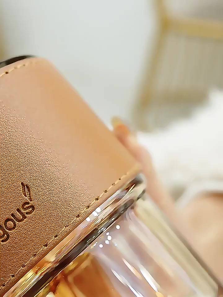 Cốc Thủy Tinh 450ML Bọc Da Cao Cấp Tặng Kèm Nắp Đậy Và Ống Hút | BigBuy360 - bigbuy360.vn