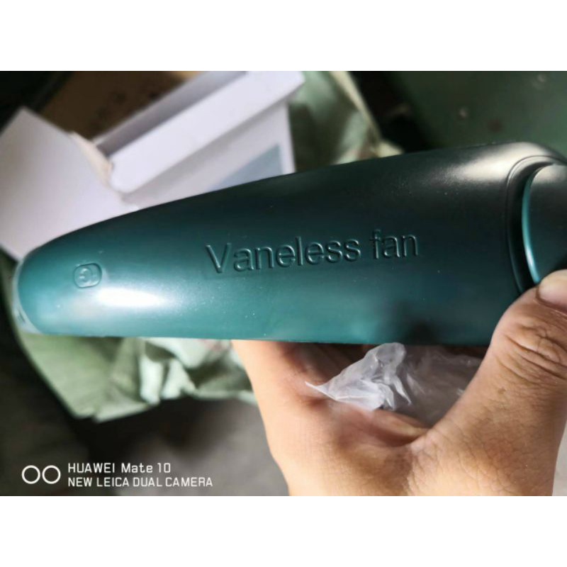 Quạt mini, Quạt đeo cổ 3 cấp độ gió sạc pin dung lượng 4000mAh gió đa chiều