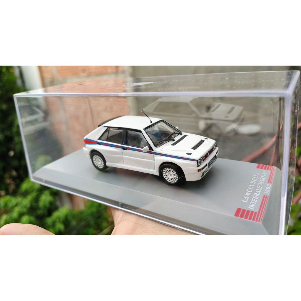 Mô hình tĩnh Whitebox Lancia Delta Intergrale Martini 1992 tỷ lệ 1:43